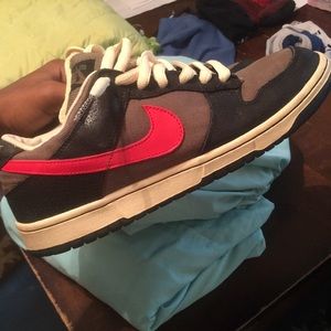 Nike Shoes - Nike SB Atom Red Nike Shoes - Nike SB Atom Red